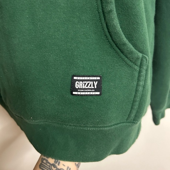 Grizzy OG Bear Embroidered Green Hoodie - Picture 4 of 6